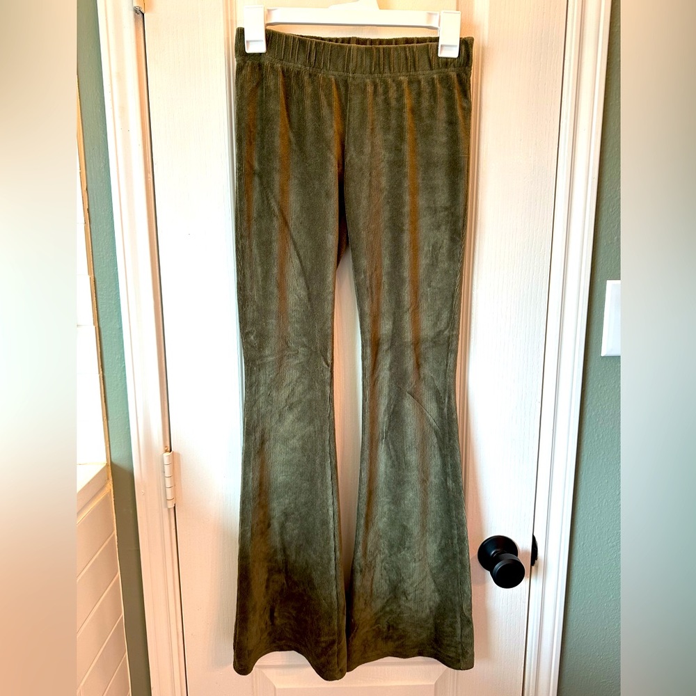 Soft corduroy stretch flare yoga pants